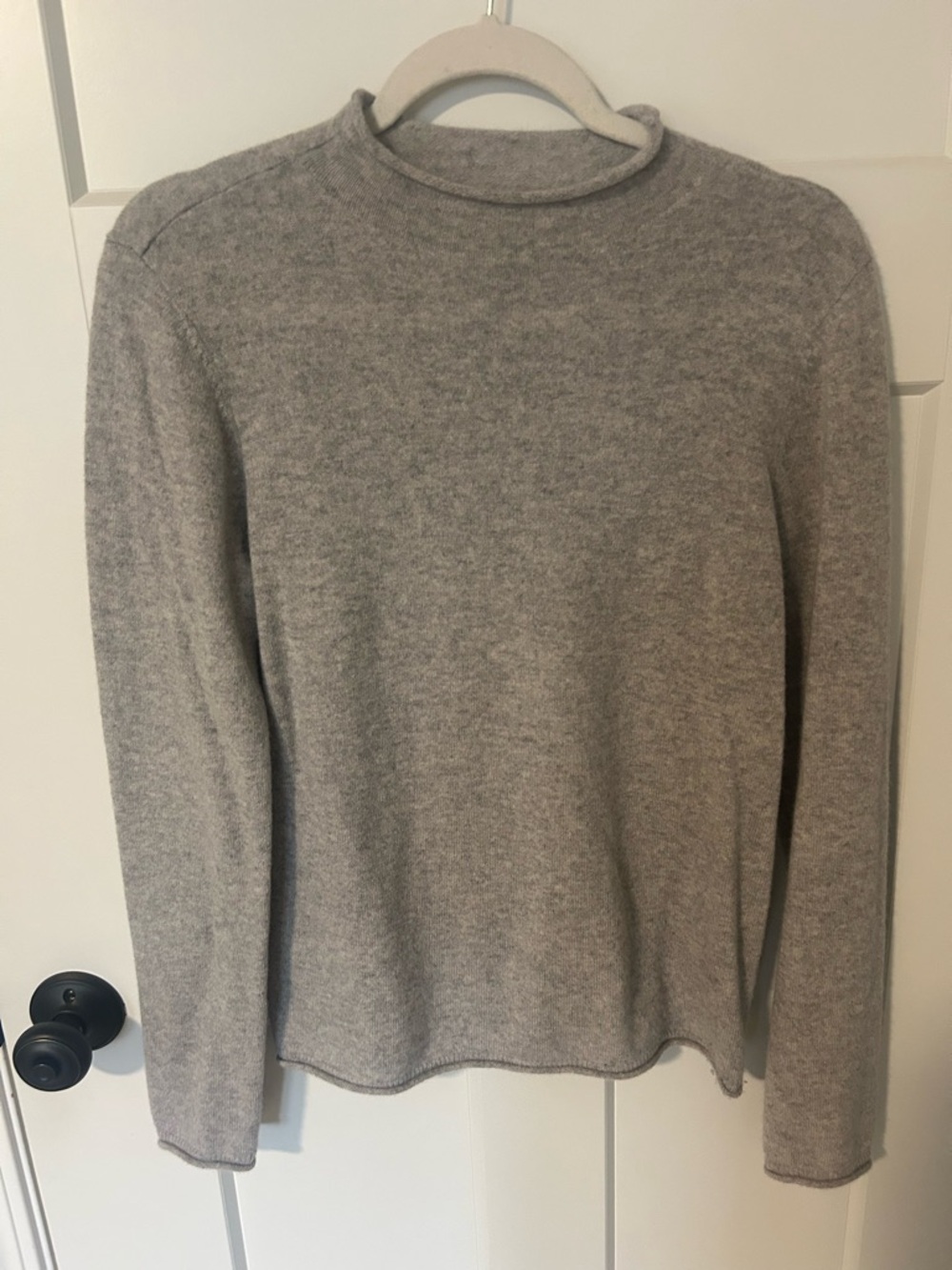 Neiman Marcus Cashmere Mock Neck Sweater - Medium